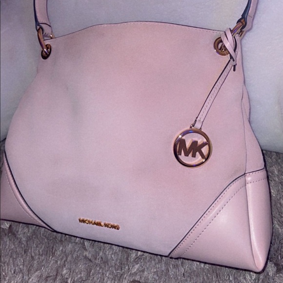 Pink velvet michael kors purse - Picture 4 of 4